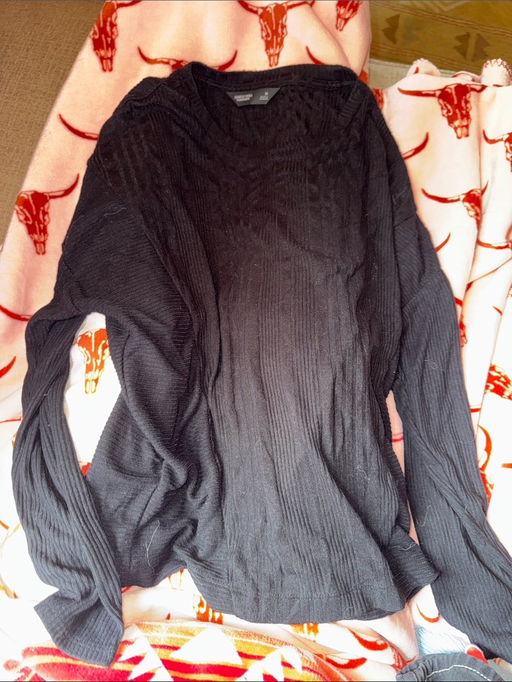 Simply Vera Vera Wang Black Ribbed Knit Sweater Top